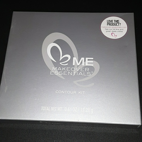 👩🏼‍🎨 New Makeup Essentials Contour Kit - Picture 4 of 5